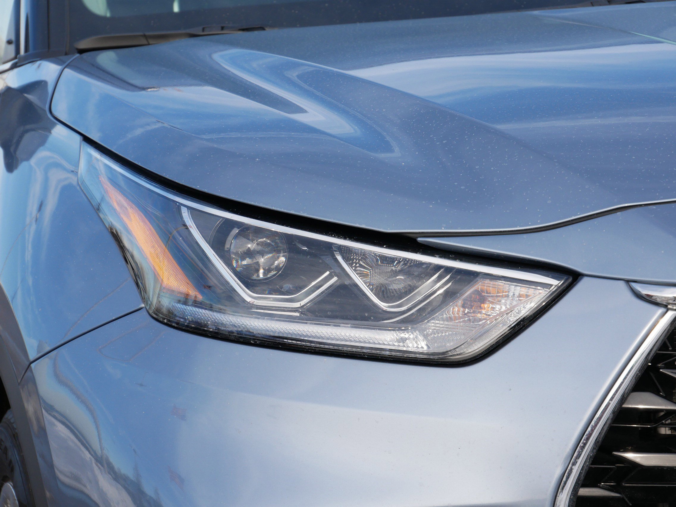 Used 2024 Toyota Highlander Limited image 16