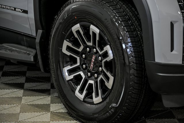 New 2026 GMC Sierra EV Elevation image 3