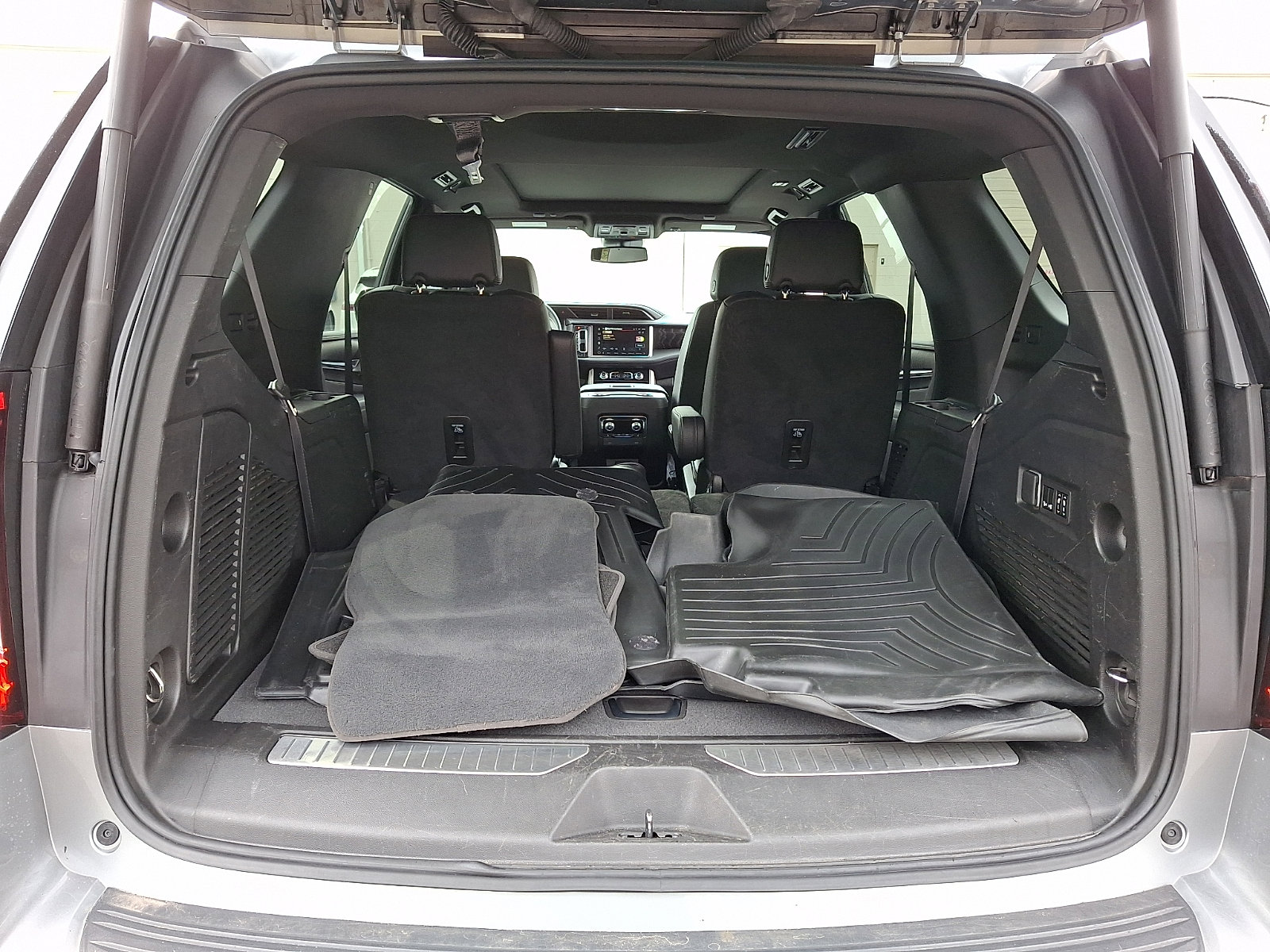 Used 2023 GMC Yukon Denali AWD/4WD image 27