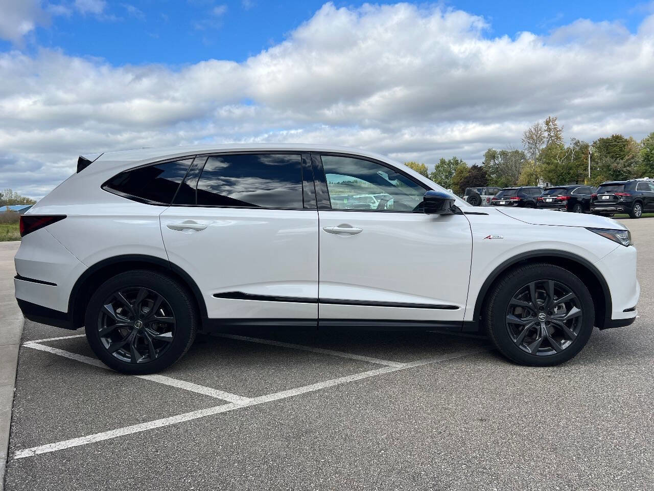 Used 2024 Acura MDX A-Spec image 8