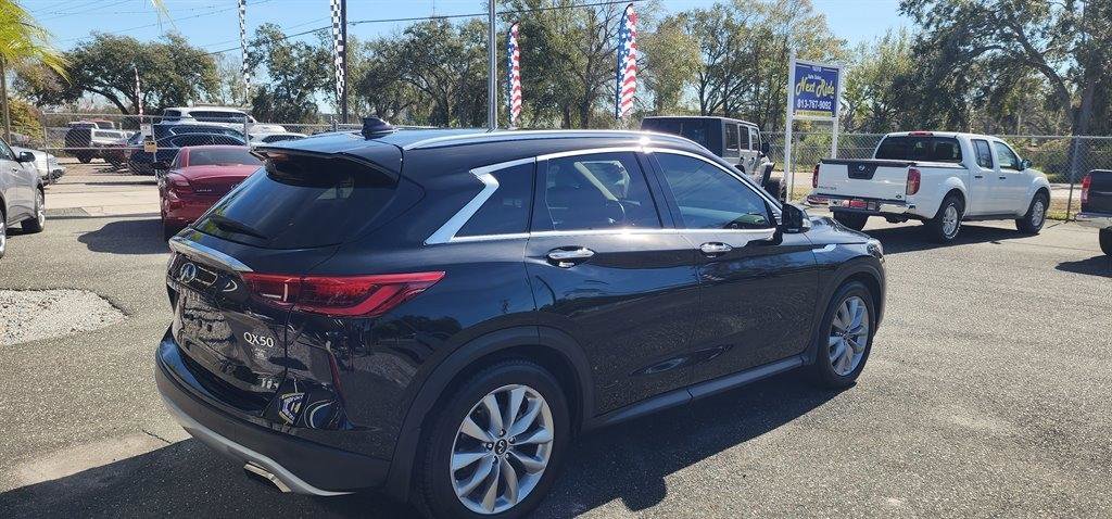 Used 2021 INFINITI QX50 Luxe image 9