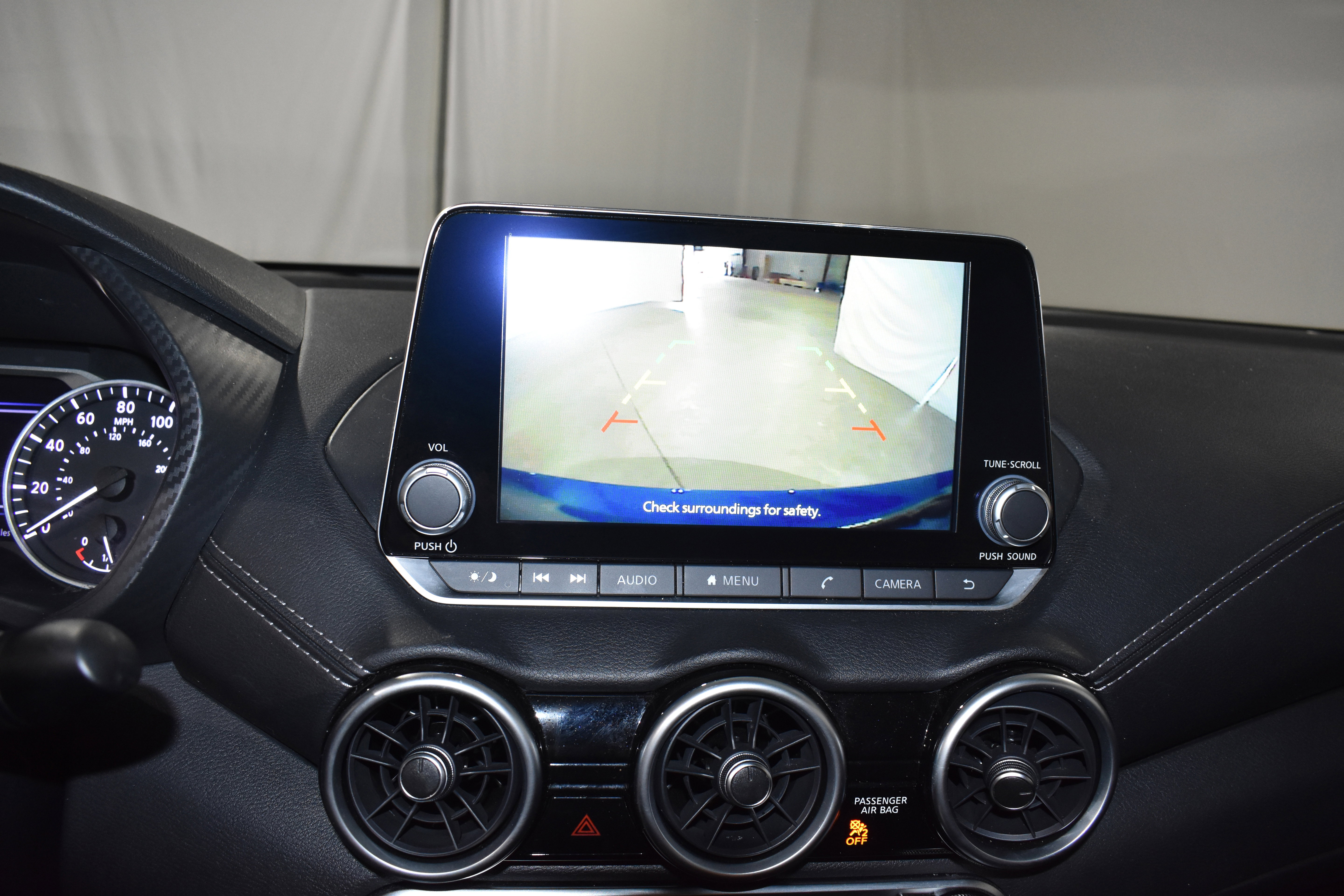 Used 2025 Nissan Sentra SV FWD image 18