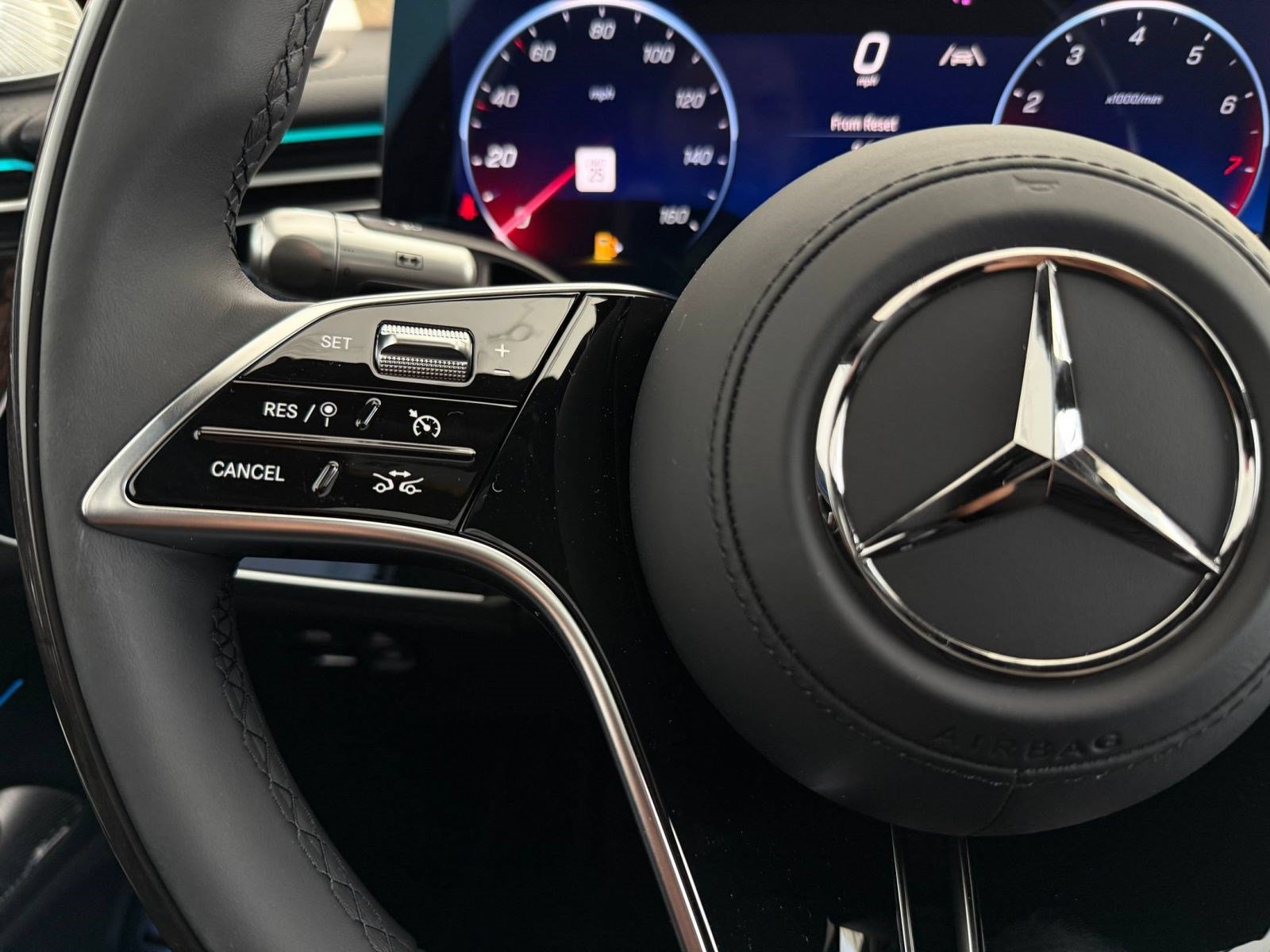 New 2027 Mercedes-Benz S 580 4MATIC Sedan image 13