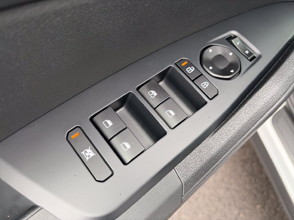 New 2027 Kia Sportage LX FWD image 16