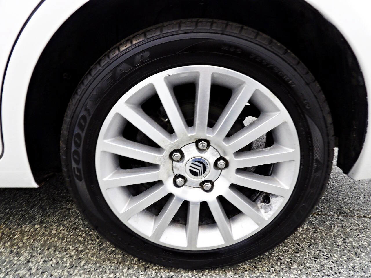 Used 2009 Mercury Milan Premier image 18