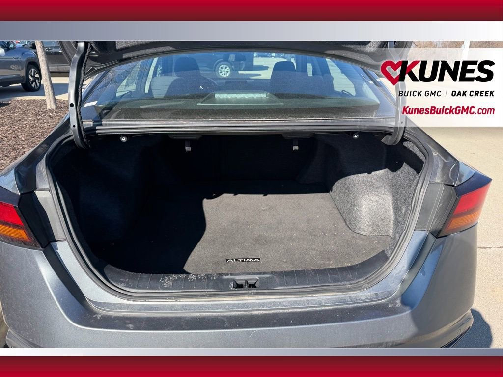 Used 2025 Nissan Altima 2.5 SV image 5