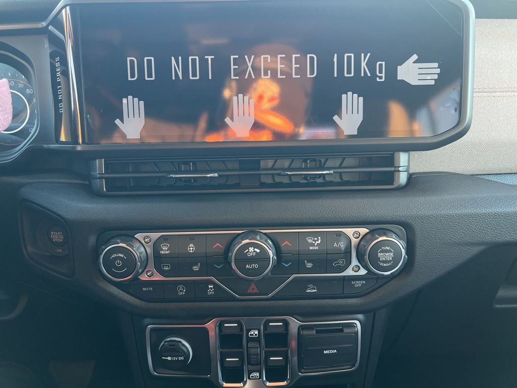 New 2026 Jeep Gladiator Sport image 29