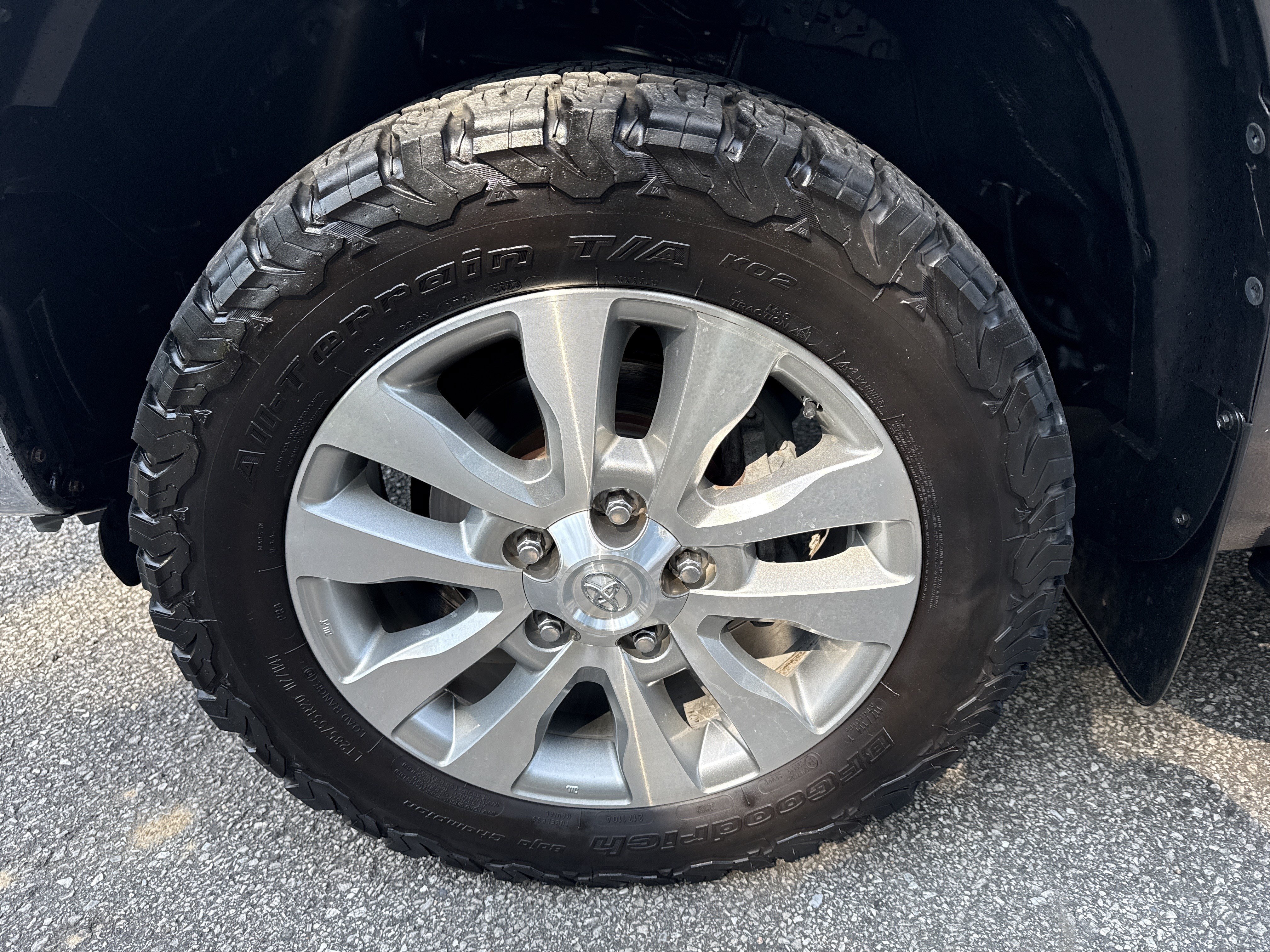 Used 2014 Toyota Tundra Limited AWD/4WD image 11
