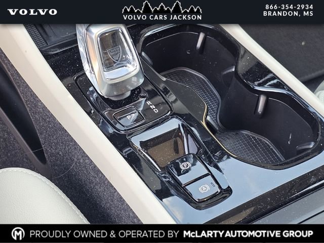 New 2026 Volvo XC40 B4 Plus w/ Protection Package Premier image 23