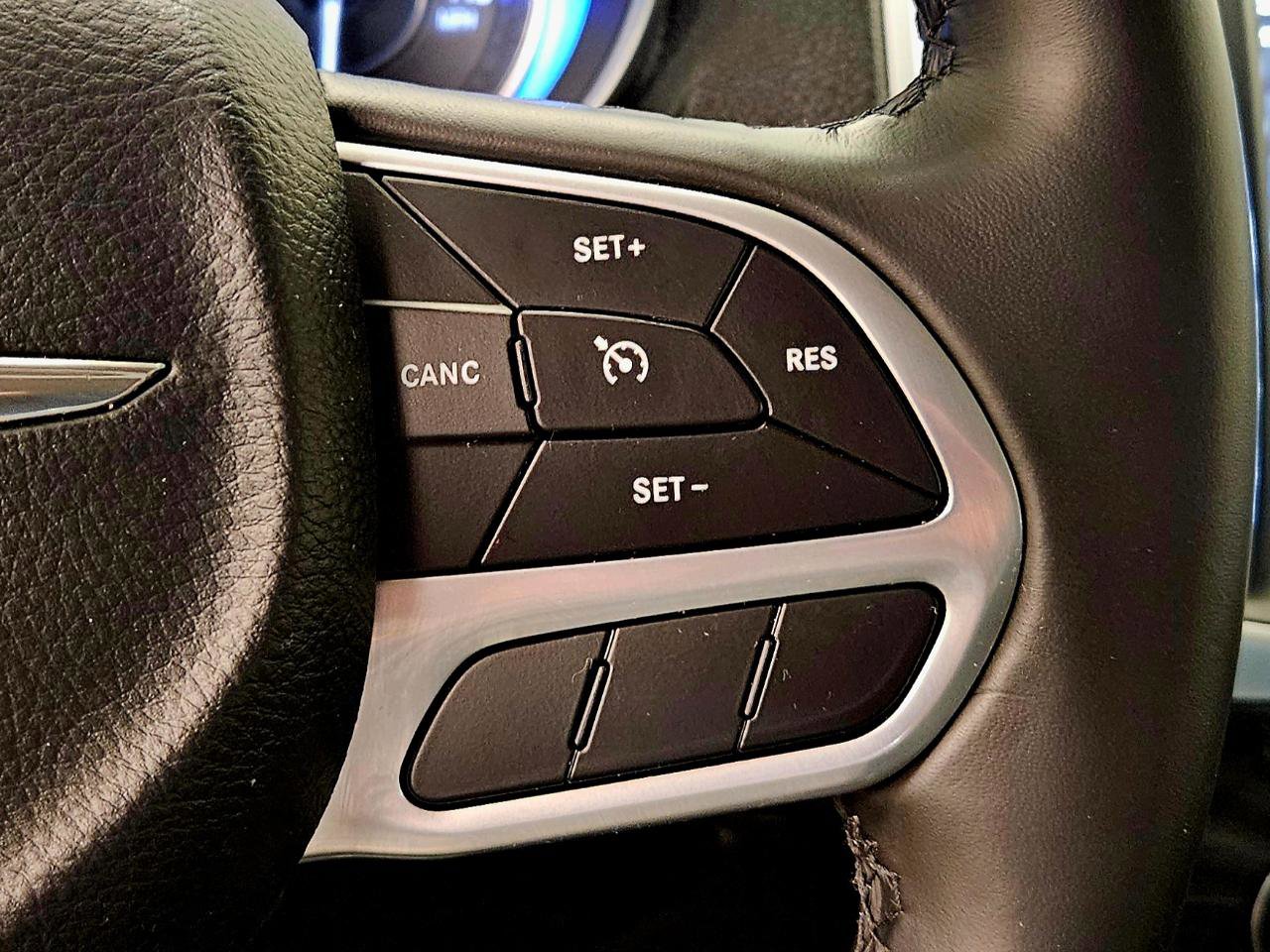 Used 2020 Chrysler 300 Touring w/ Sport Appearance Package image 19