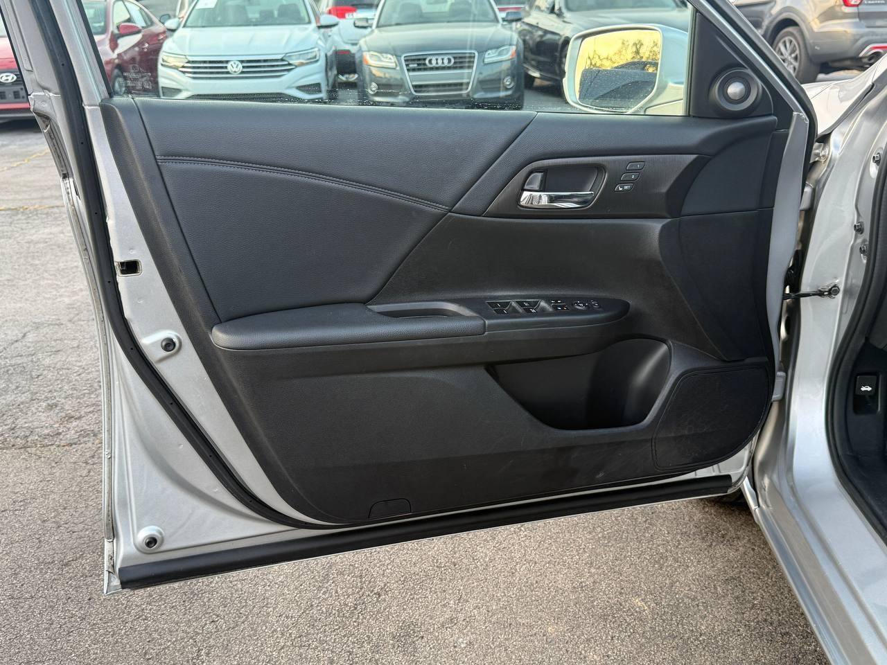 Used 2014 Honda Accord EX-L image 13