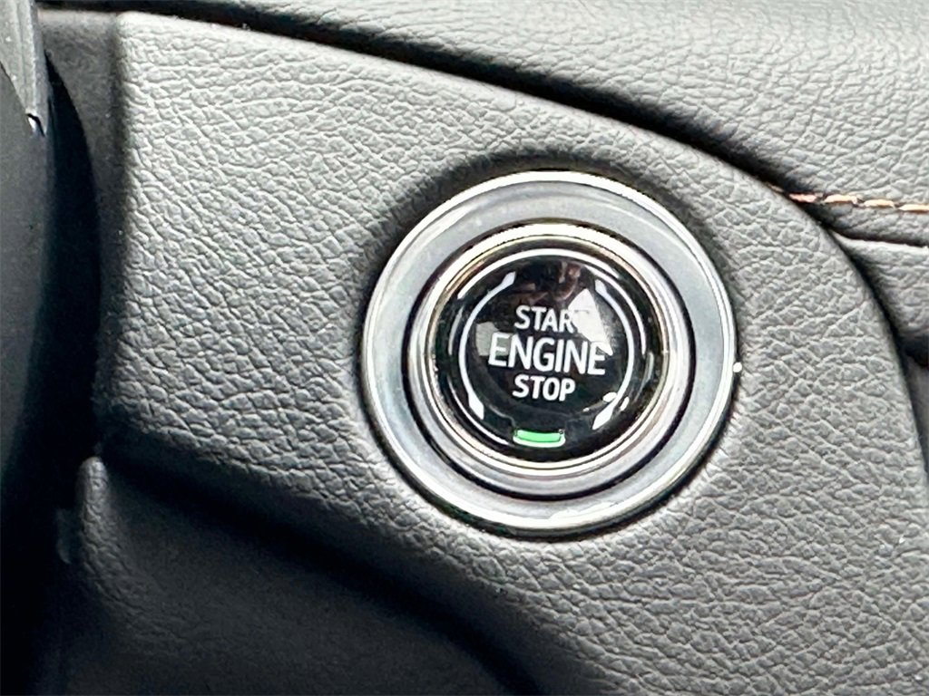 Certified 2025 Cadillac CT5 Sport w/ Technology Package image 28