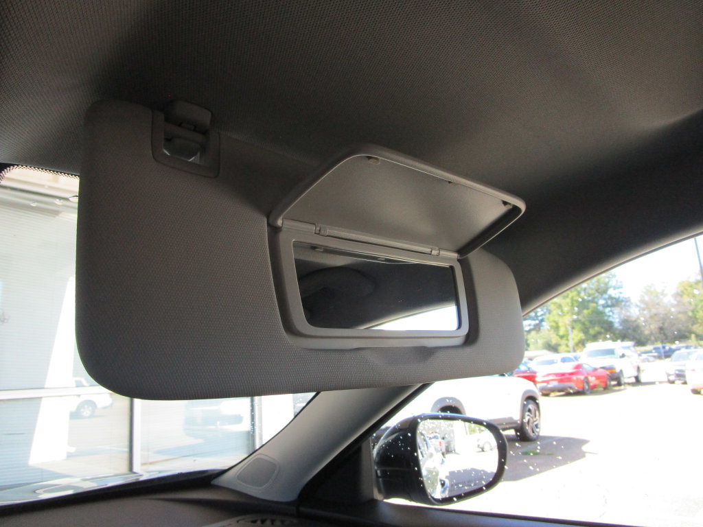 Used 2025 Chevrolet Trax ACTIV FWD image 30