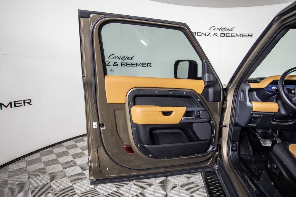 Used 2022 Land Rover Defender 90 X AWD/4WD image 20