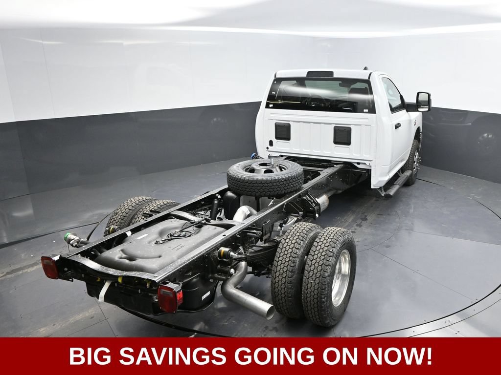 New 2026 RAM 3500 Tradesman w/ Chrome Appearance Group AWD/4WD image 37