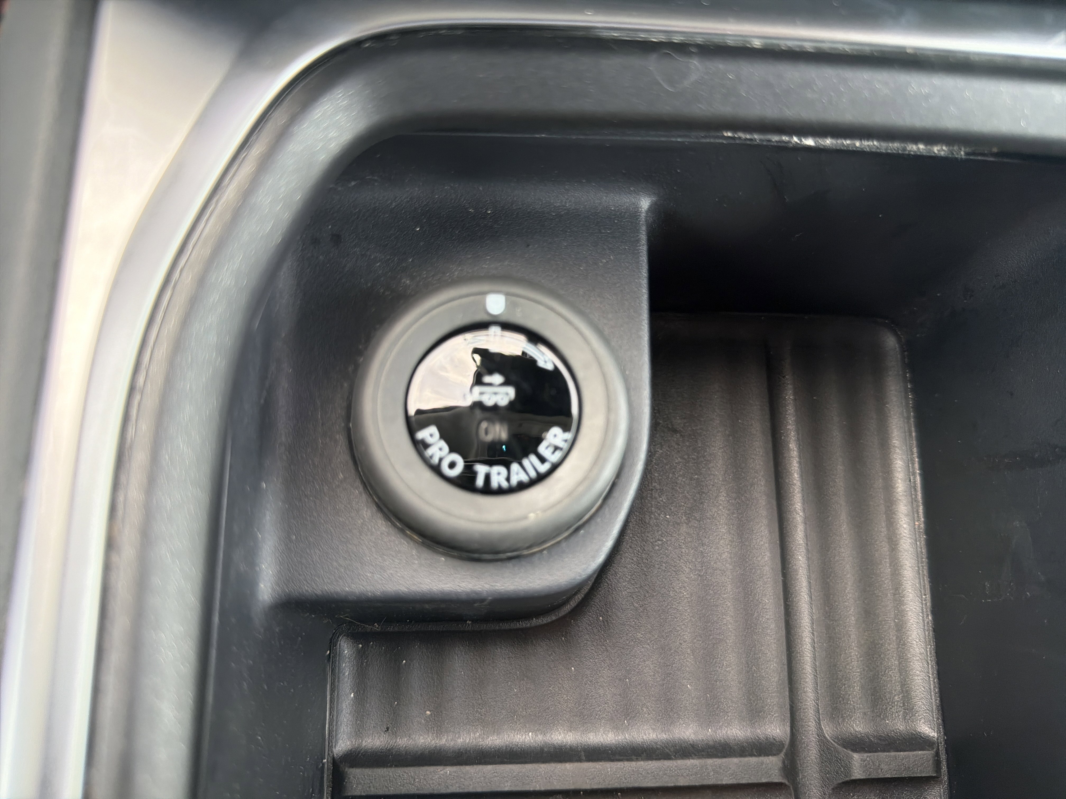 Used 2025 Ford Expedition Active AWD/4WD image 30