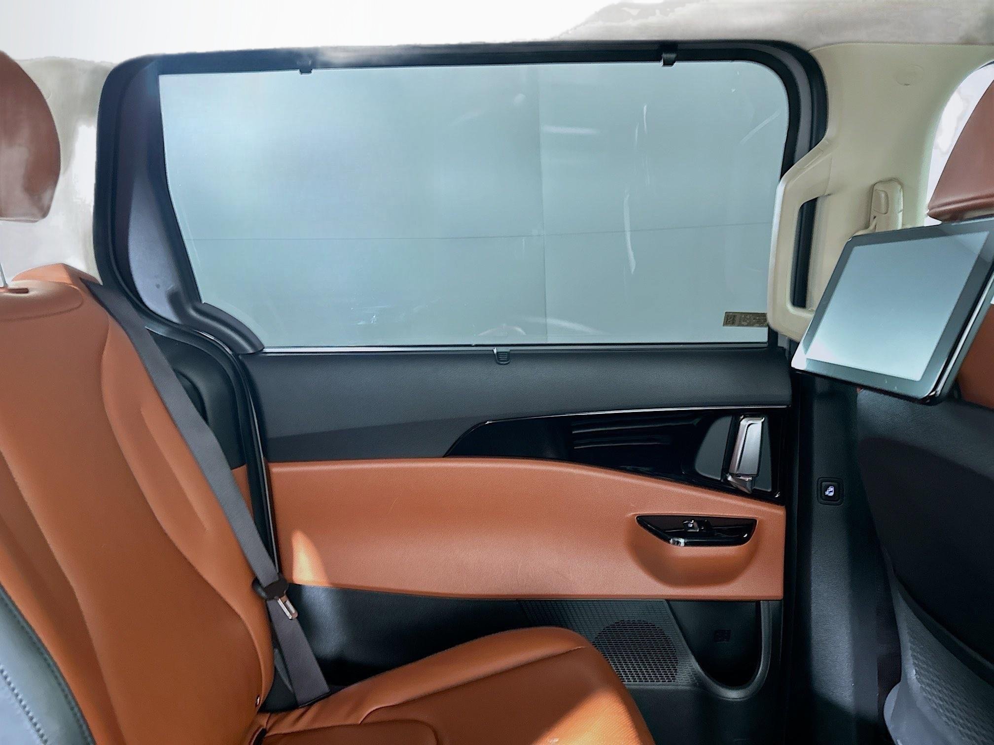 Used 2022 Kia Carnival SX image 26