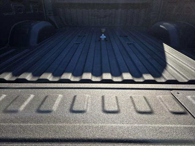 Used 2025 Chevrolet Silverado 2500 High Country w/ Midnight Edition image 37