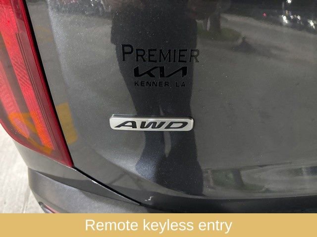 Used 2022 Kia Telluride S image 8