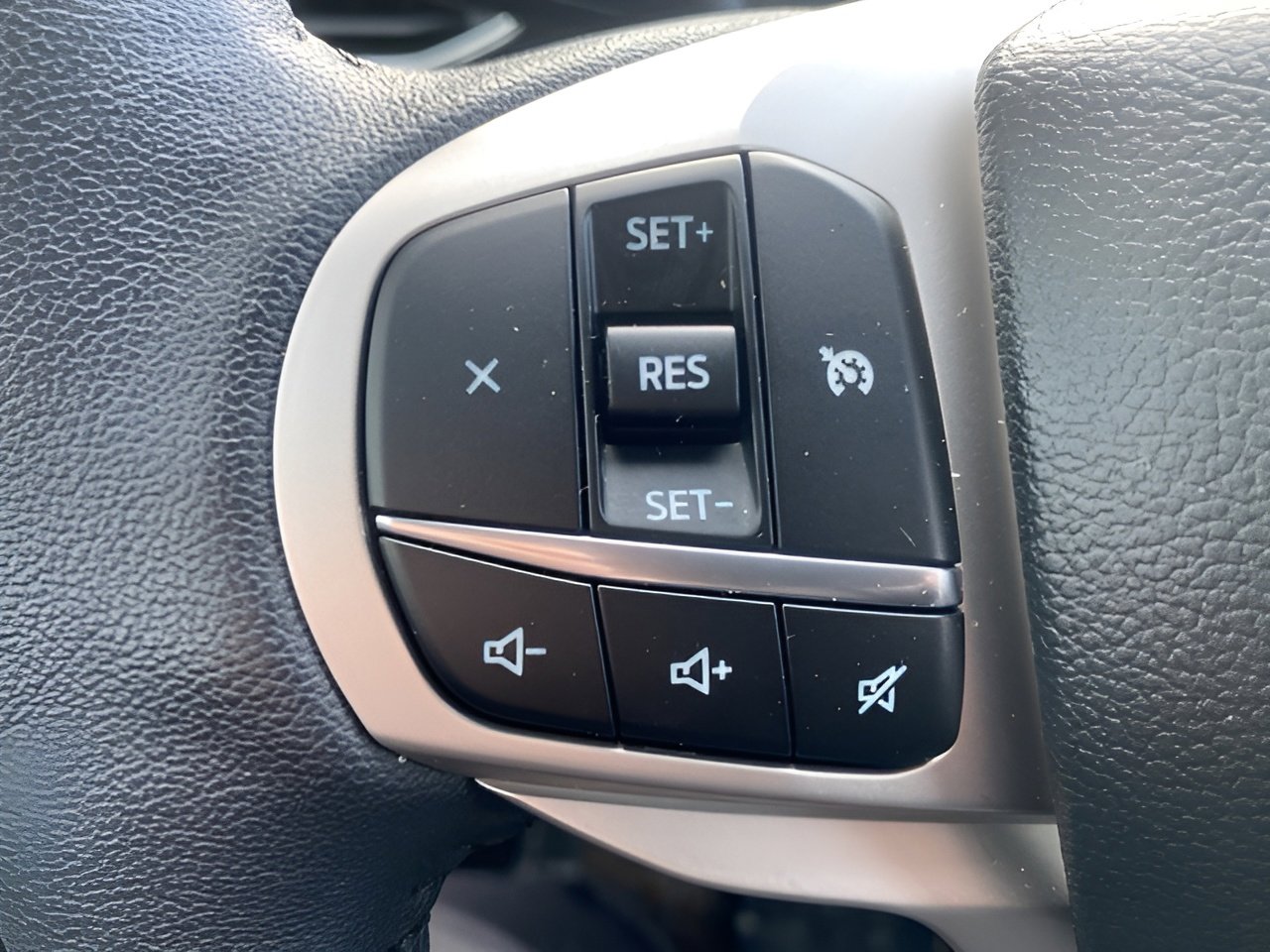 Used 2023 Ford Explorer XLT w/ Equipment Group 202A image 16