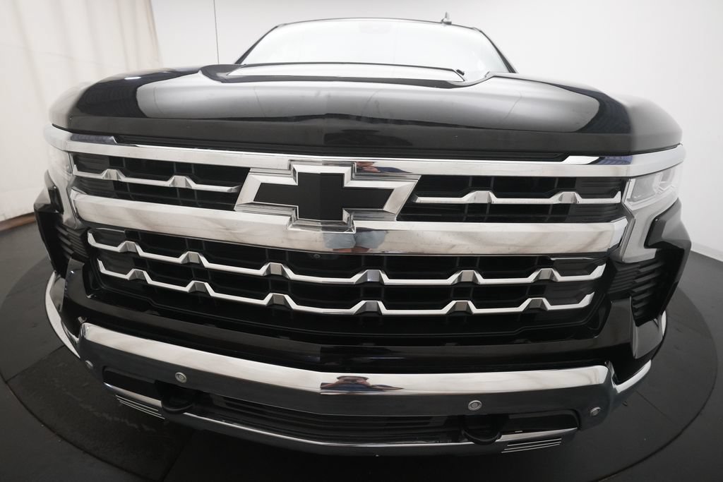 Used 2023 Chevrolet Silverado 1500 LTZ w/ LTZ Premium Package AWD/4WD image 20