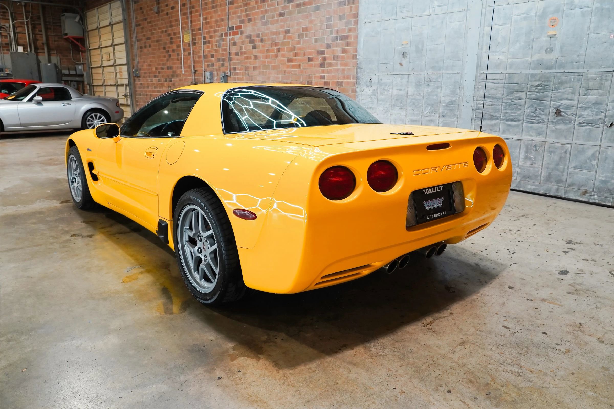 Used 2002 Chevrolet Corvette Z06 w/ Memory Pkg RWD image 13