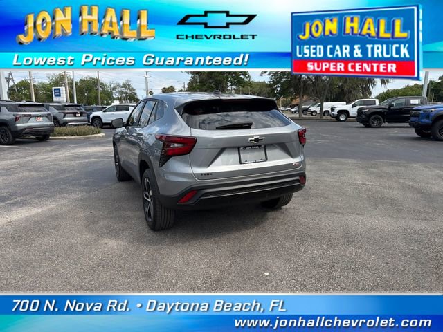 Used 2025 Chevrolet Trax RS w/ Driver Confidence Package FWD image 8