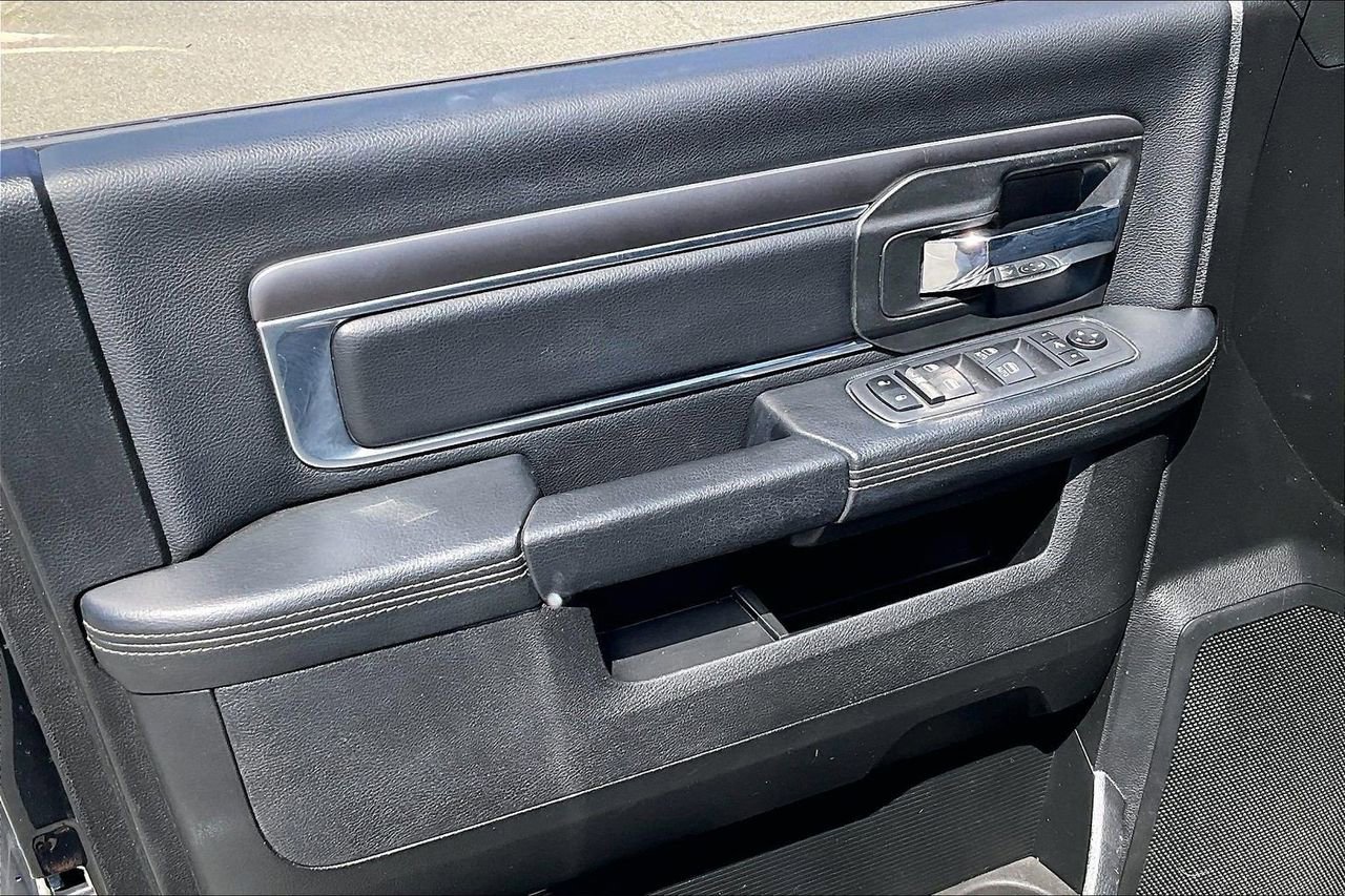 Used 2021 RAM 1500 Classic Warlock image 27