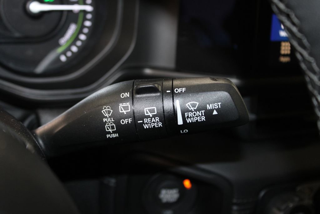 Used 2025 Jeep Wrangler Sahara 4xe image 41