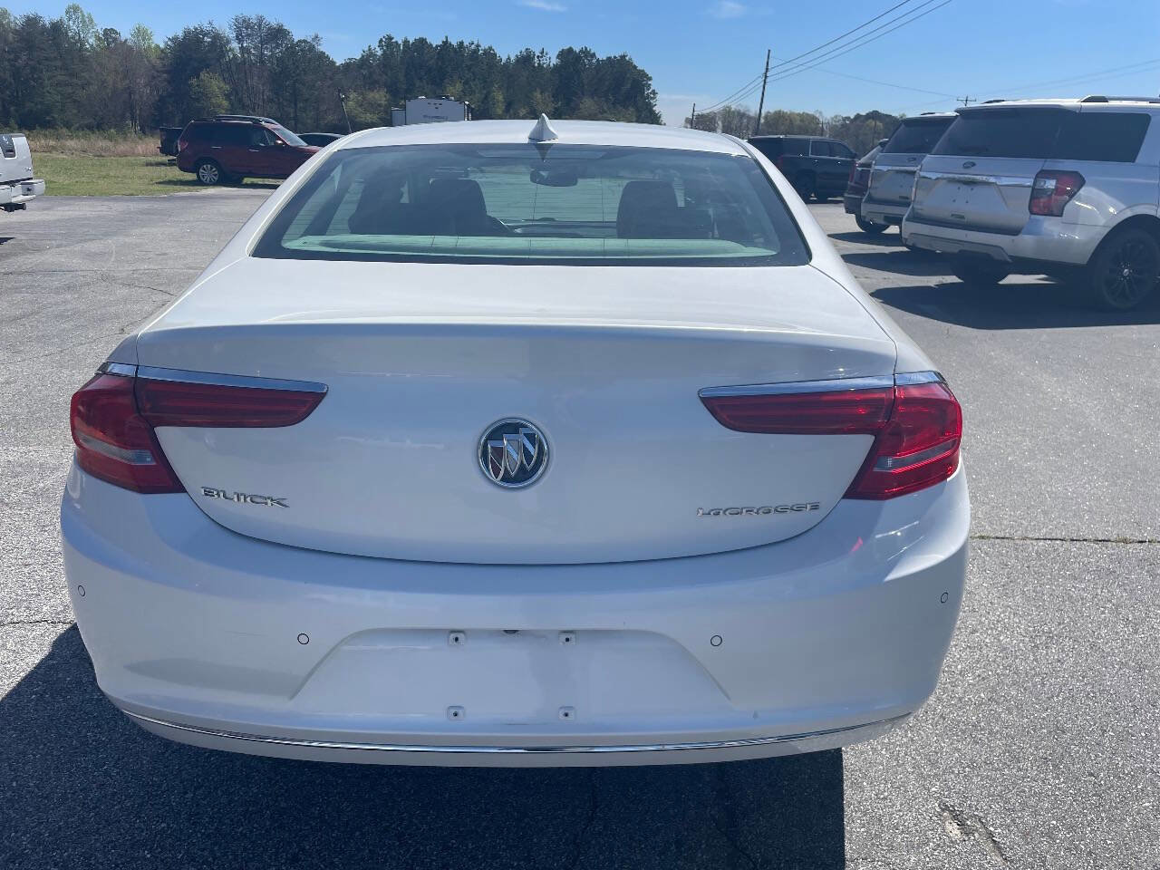 Used 2018 Buick LaCrosse Premium w/ Sun and Shade Package image 4