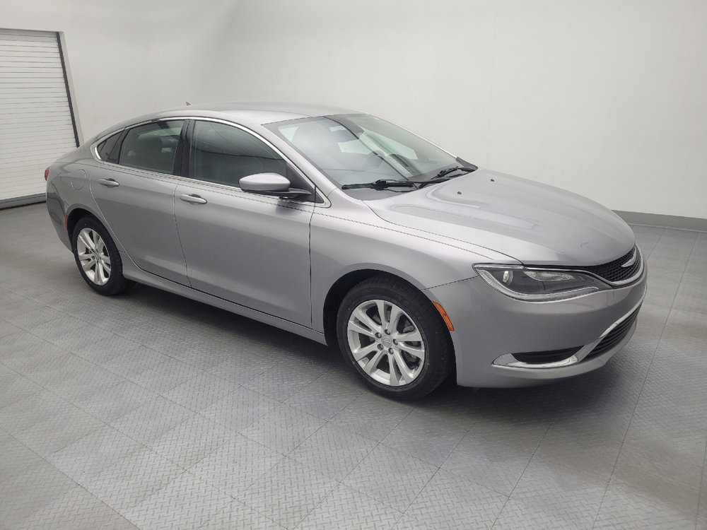 Used 2017 Chrysler 200 Limited Platinum image 11