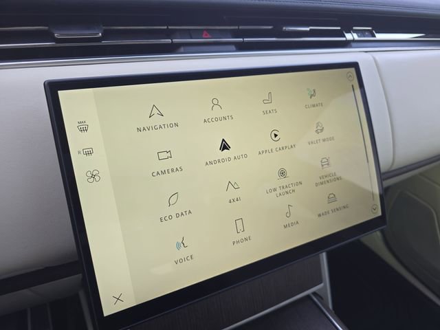 Certified 2024 Land Rover Range Rover SE image 21