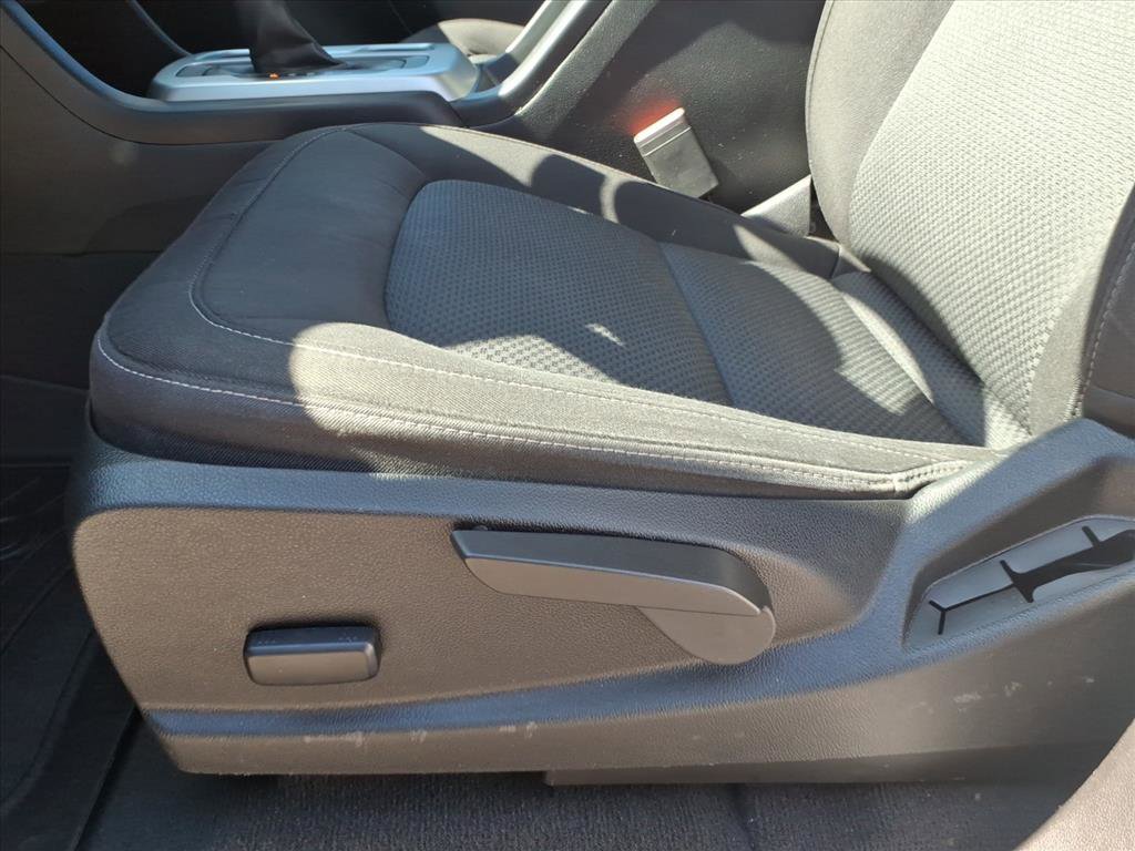 Used 2022 Chevrolet Colorado LT w/ LT Convenience Package AWD/4WD image 16