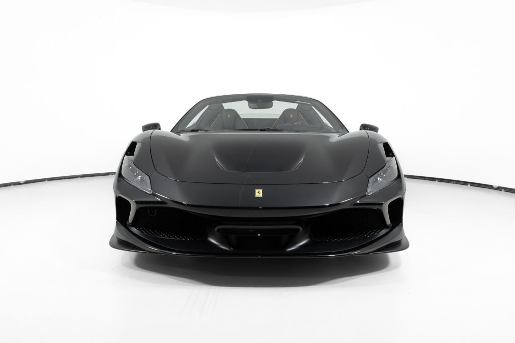 Used 2022 Ferrari F8 Tributo RWD image 13