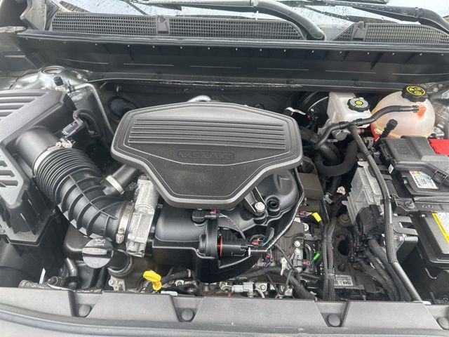Used 2023 GMC Acadia SLT image 35