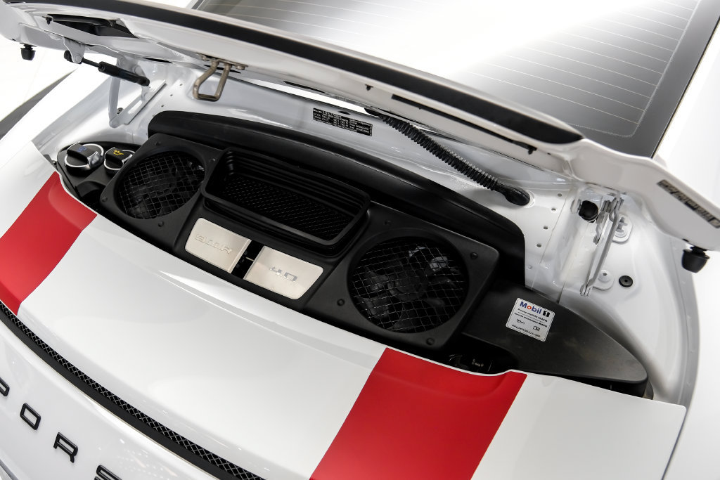 Used 2016 Porsche 911 R RWD image 51