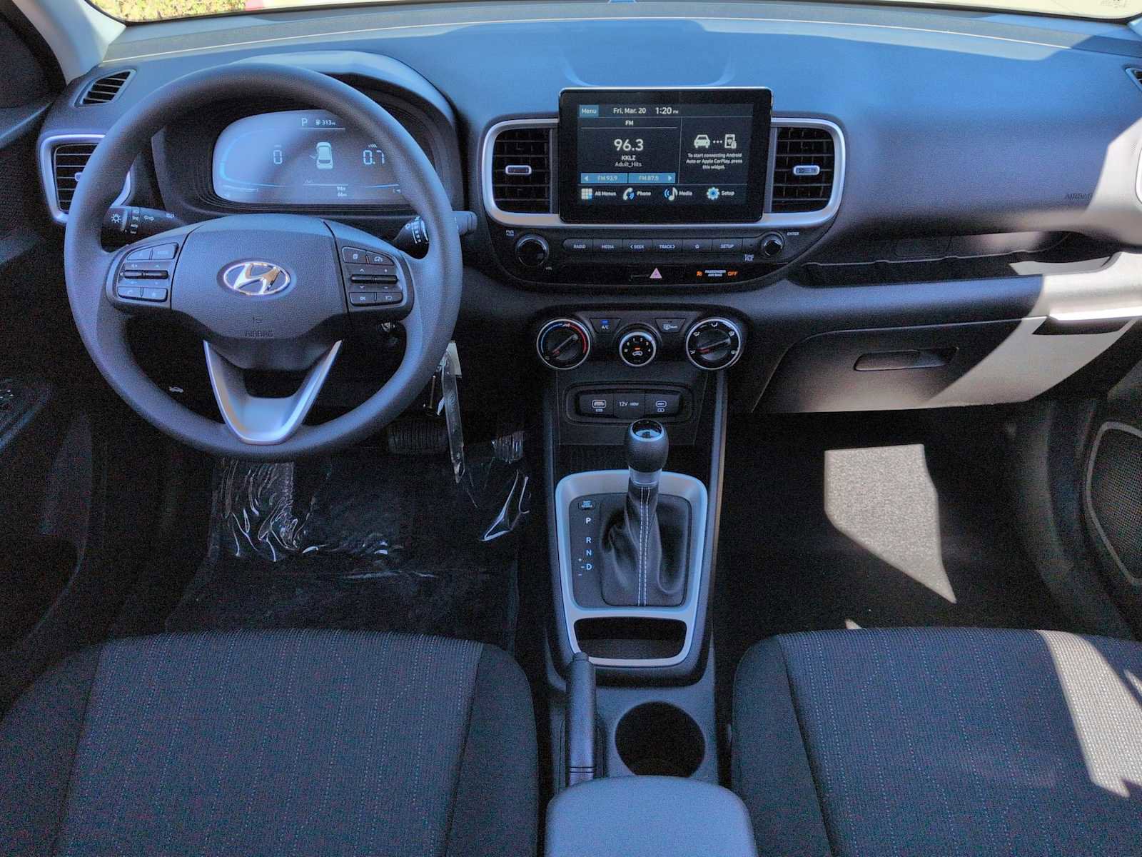 Certified 2026 Hyundai Venue SE image 15