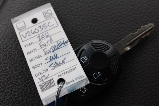 Used 2011 Ford Expedition XLT AWD/4WD image 31
