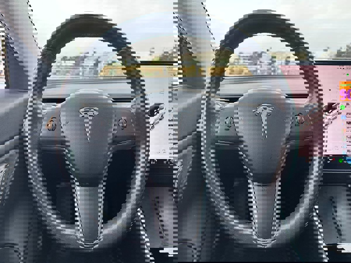 Used 2018 Tesla Model 3 Long Range image 22