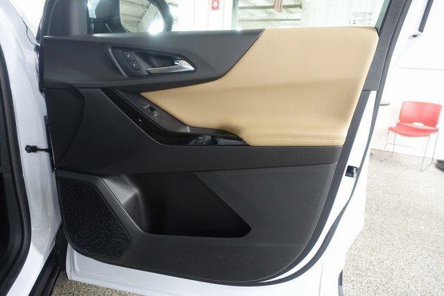 New 2026 Chevrolet Equinox ACTIV w/ Convenience Package III image 25