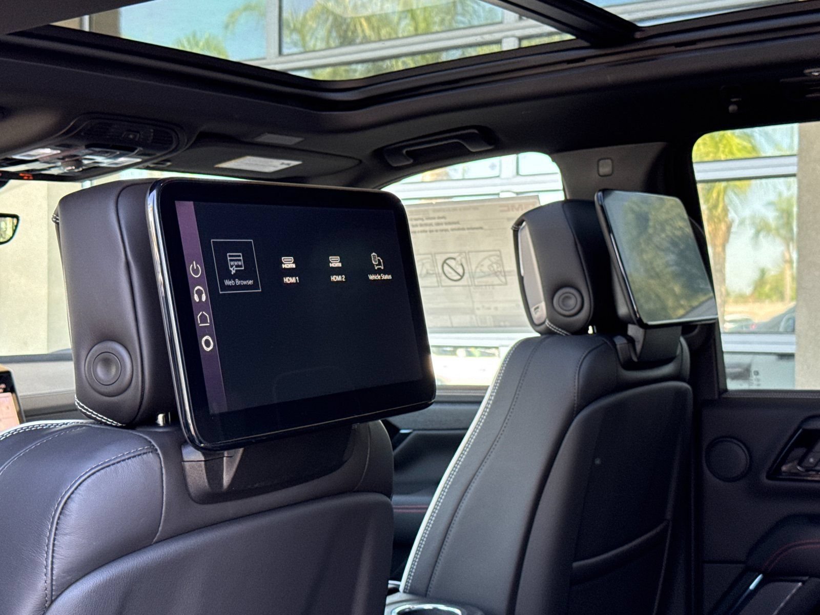 New 2026 GMC Yukon XL AT4 Ultimate AWD/4WD image 15