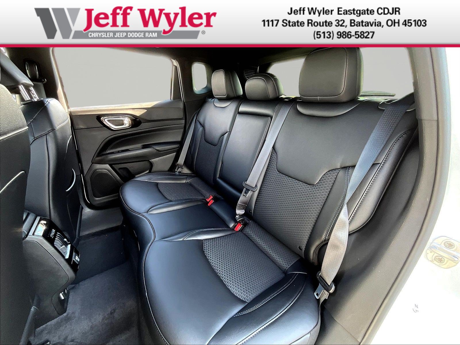 New 2026 Jeep Compass Latitude AWD/4WD image 17