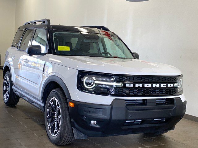 New 2025 Ford Bronco Sport Outer Banks w/ Outer Banks Tech Package+ image 2