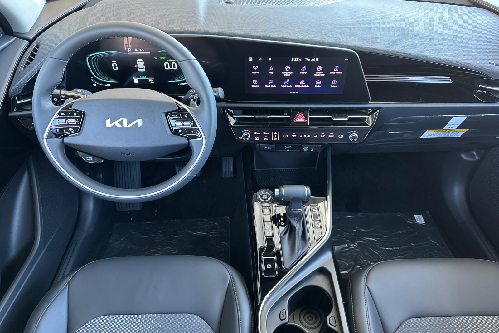 New 2026 Kia Niro EX FWD image 13