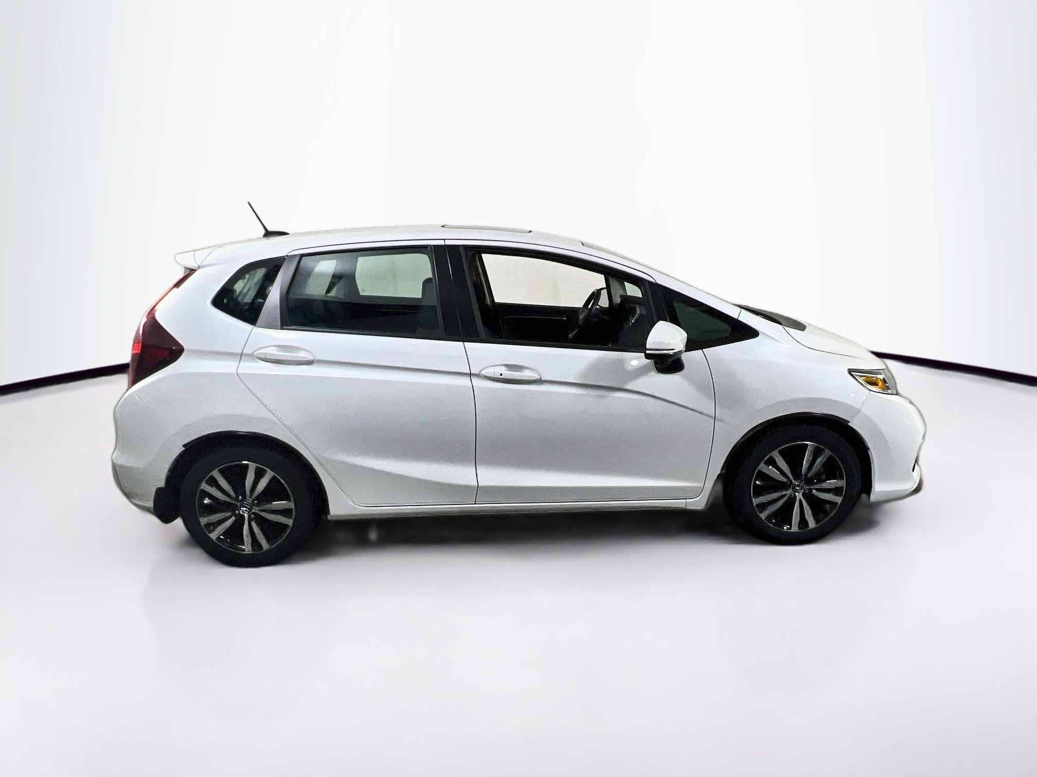 Used 2019 Honda Fit EX-L image 4