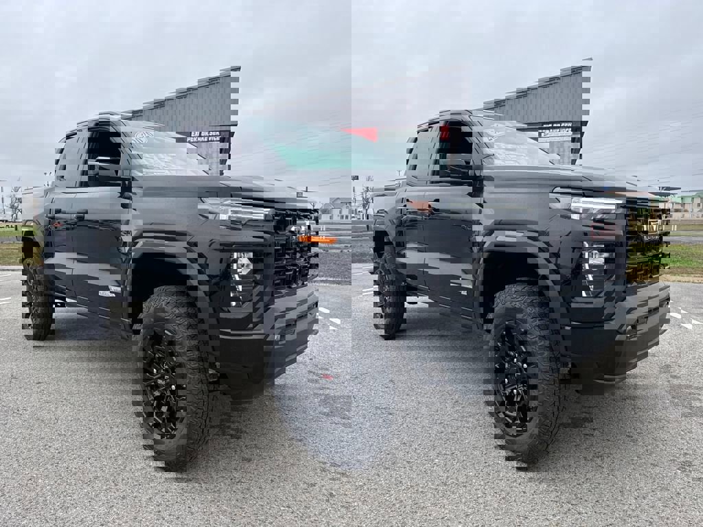 New 2026 GMC Canyon Elevation w/ Convenience Package image 8