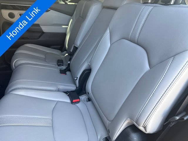 Used 2023 Honda Pilot Touring image 19