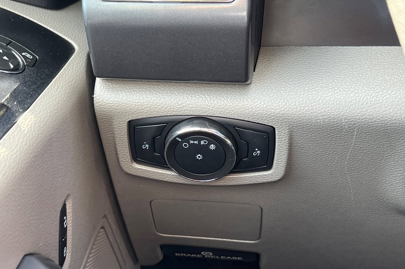 Certified 2022 Ford F550 4x4 Regular Cab Super Duty image 25