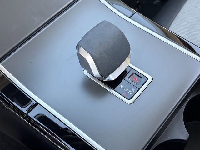 Used 2024 Land Rover Range Rover Evoque Dynamic SE image 16
