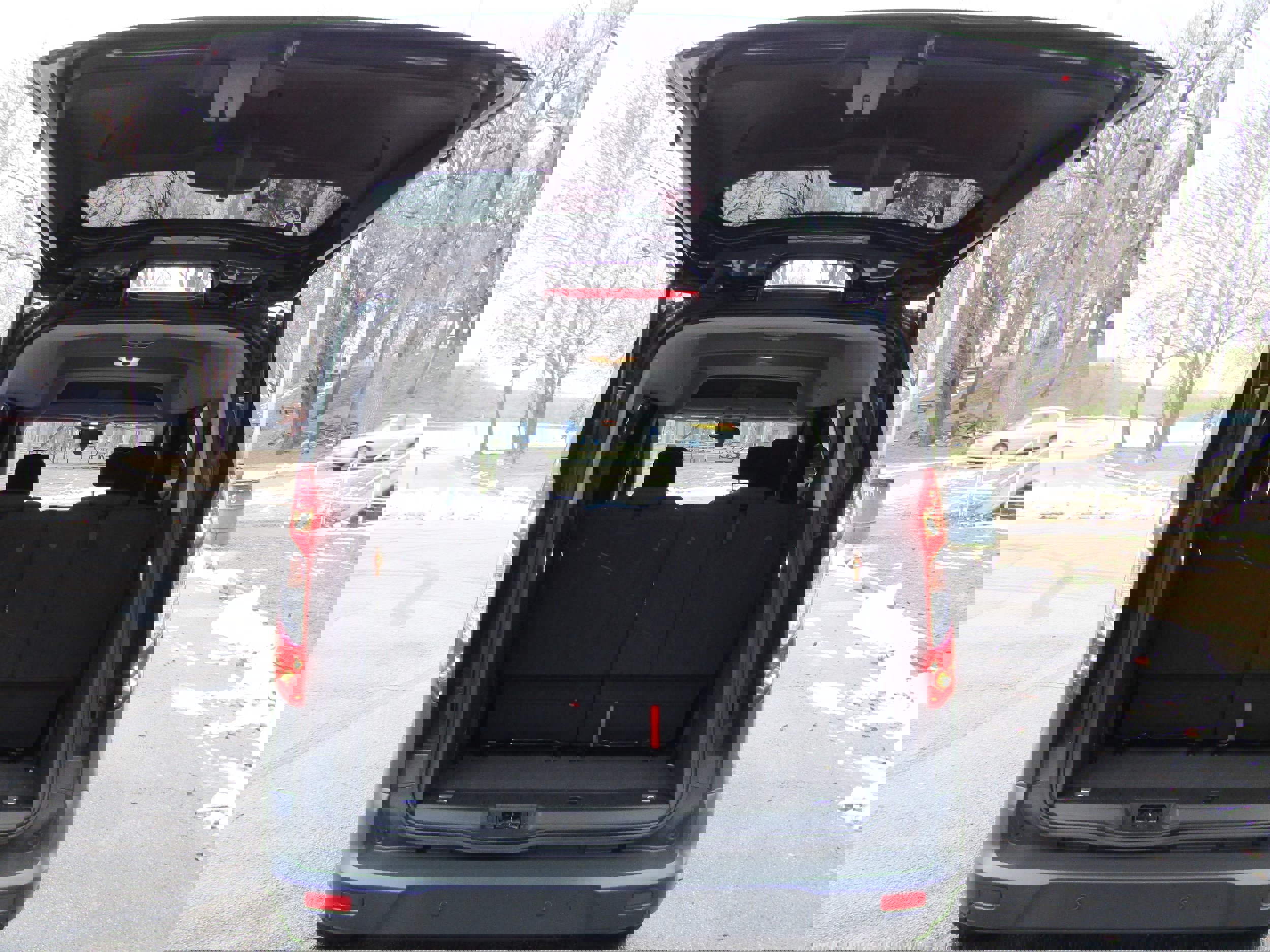 Used 2018 Ford Transit Connect XL image 15